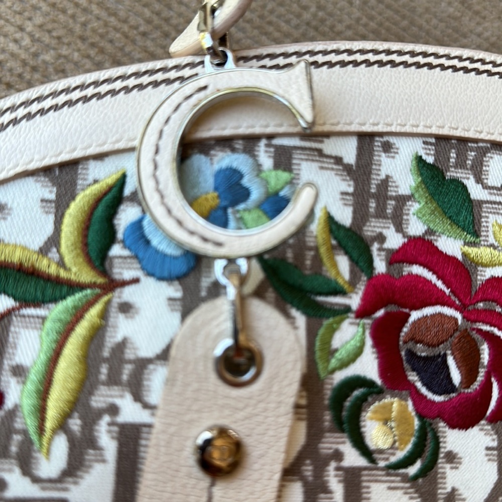 CHRISTIAN DIOR Diorissmo canvas handbag with floral embellishment, Never used - Picture 11 of 16